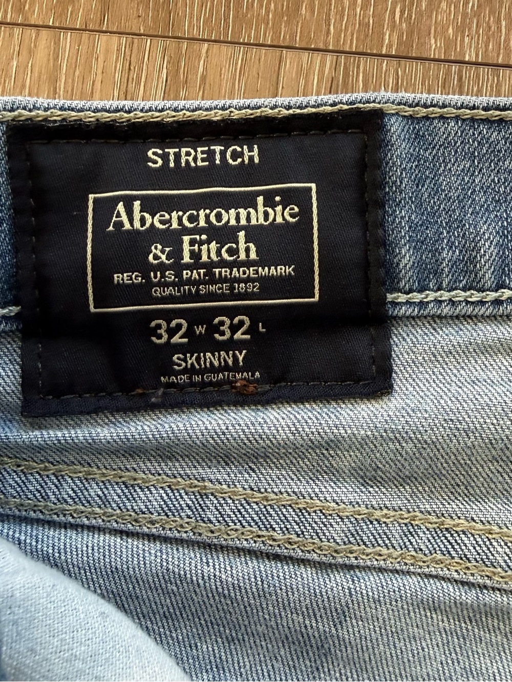 Men’s Abercrombie & Fitch Light wash Distressed Skinny Stretch Jeans 32x32 - Picture 3 of 8